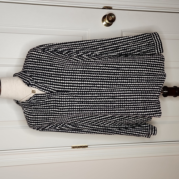 Marimekko Tops - Marimekko x Uniqlo Collaboration • Black White Circle Shirt - Size L